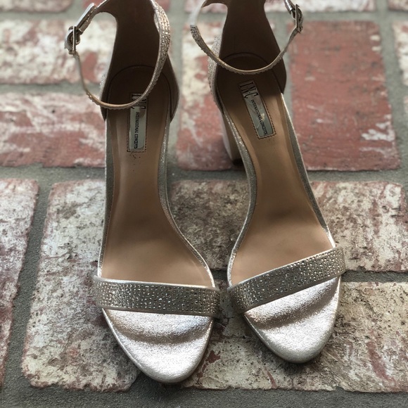 INC ankle strap heel sandals - Picture 2 of 9